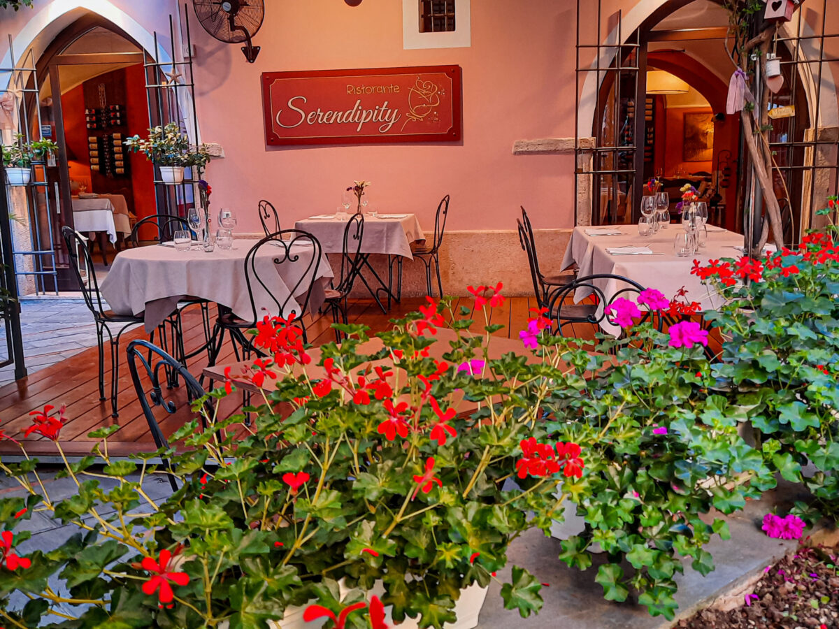 Ristorante a Loano Serendipity dehors